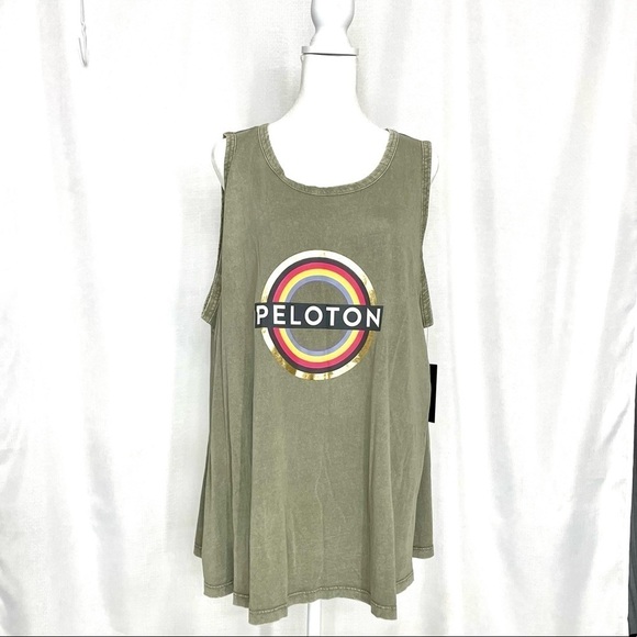 NWT Peloton Tank Olive Logo  Size 1X Muscle Side Slit - Picture 2 of 5